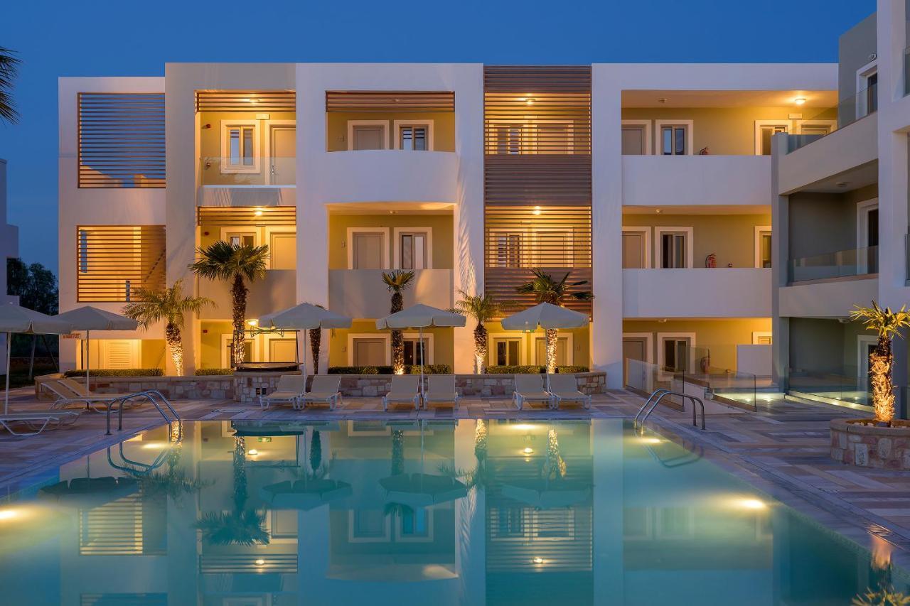 Mythos Suites Hotel Тігакі Екстер'єр фото