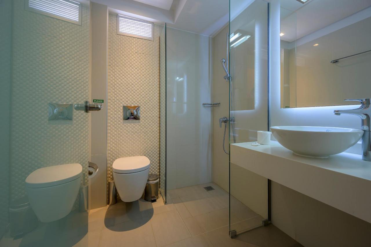Mythos Suites Hotel Тігакі Екстер'єр фото