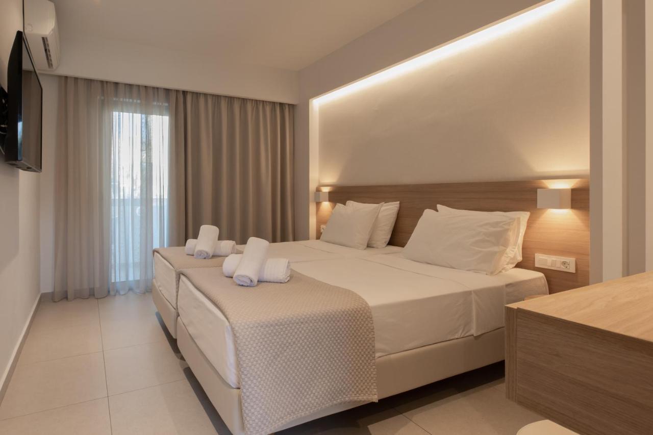 Mythos Suites Hotel Тігакі Екстер'єр фото