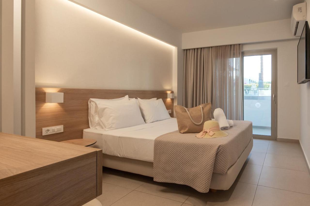 Mythos Suites Hotel Тігакі Екстер'єр фото