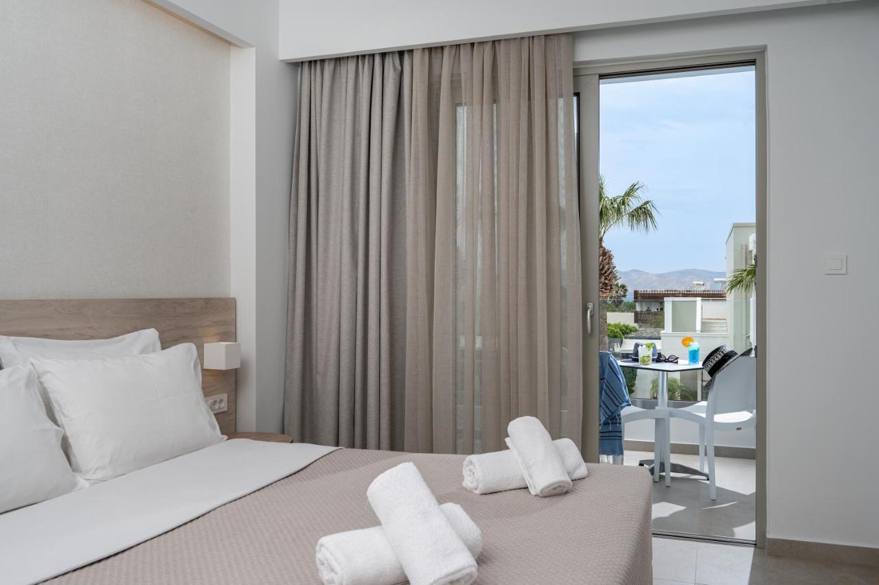 Mythos Suites Hotel Тігакі Екстер'єр фото