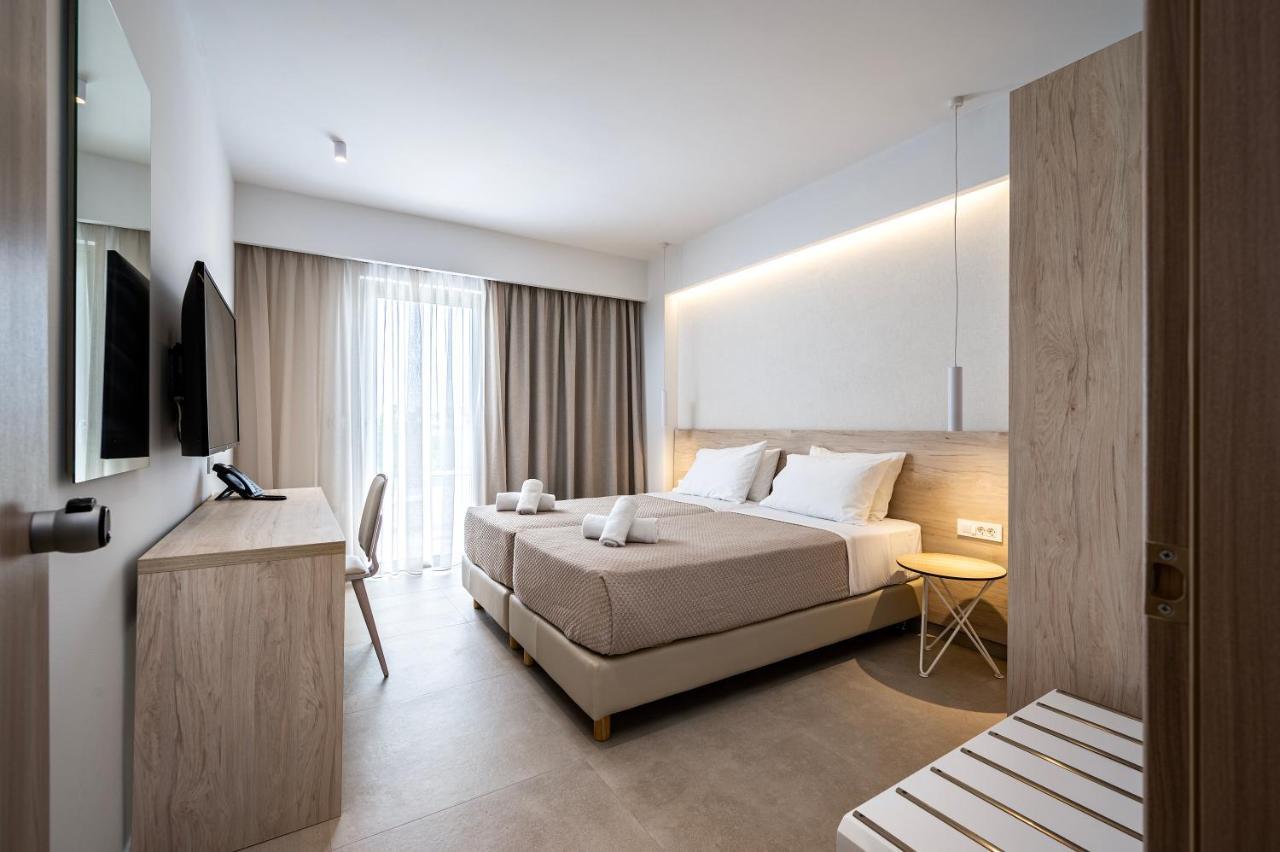 Mythos Suites Hotel Тігакі Екстер'єр фото