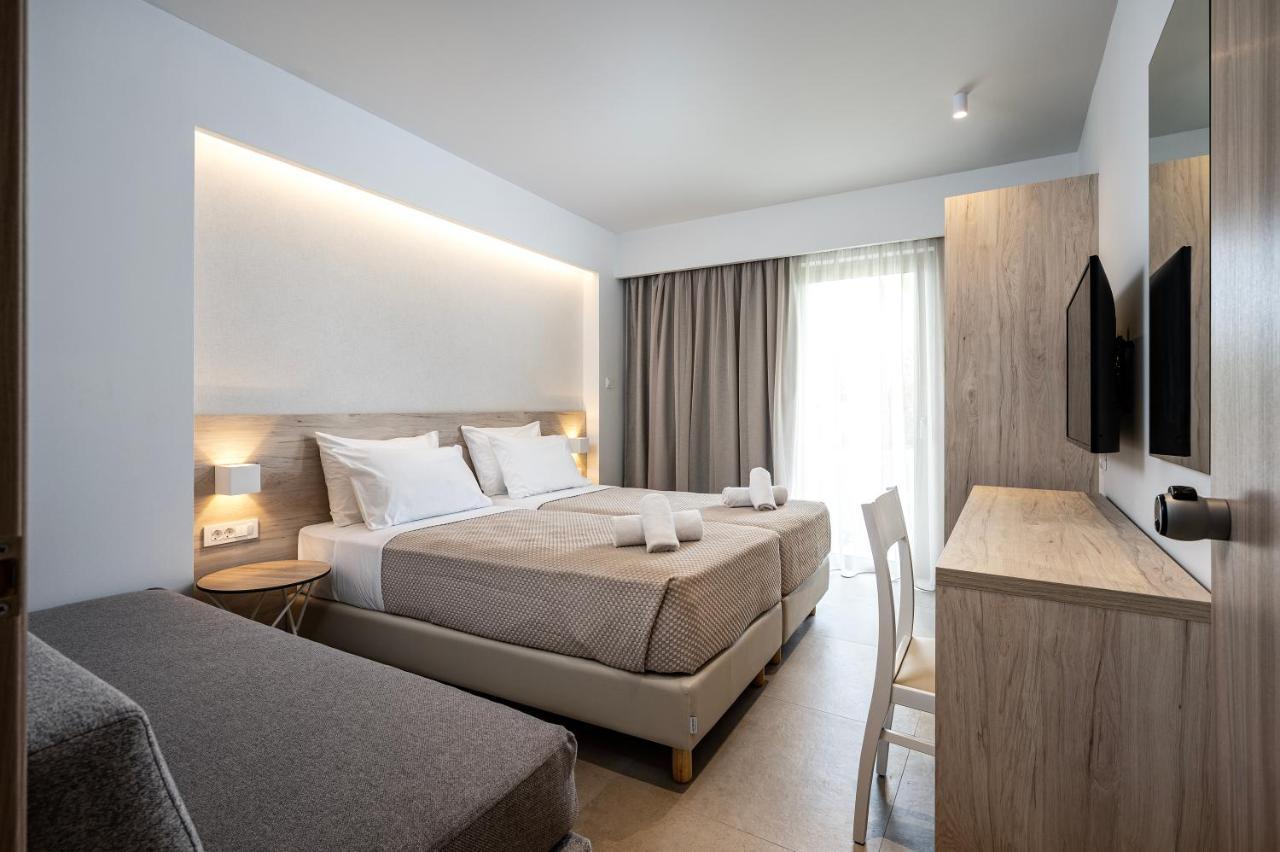 Mythos Suites Hotel Тігакі Екстер'єр фото